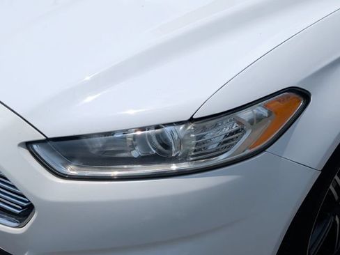 Used 2016 Ford Fusion SE FWD image 10