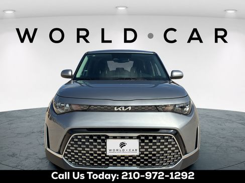 Certified 2025 Kia Soul EX FWD image 9