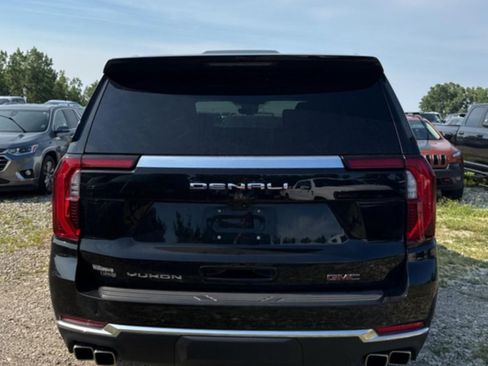 Used 2025 GMC Yukon Denali w/ Denali Reserve Package AWD/4WD image 5