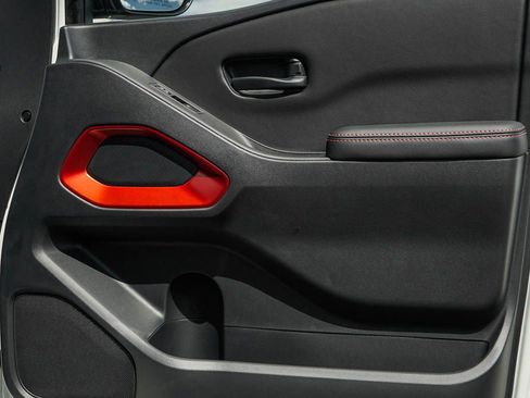 New 2026 Nissan Frontier PRO-4X AWD/4WD image 8
