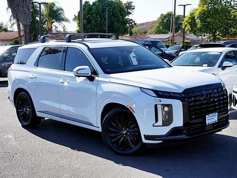 Certified 2025 Hyundai Palisade Calligraphy AWD/4WD image 3