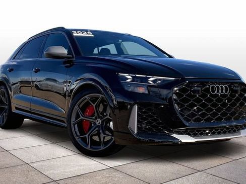 Certified 2025 Audi RS Q8 performance image 2