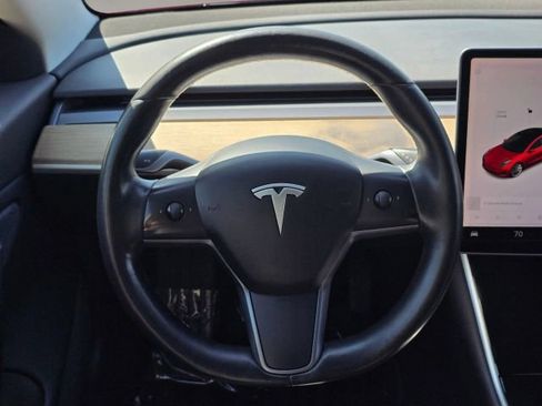 Used 2018 Tesla Model 3 Long Range RWD image 21