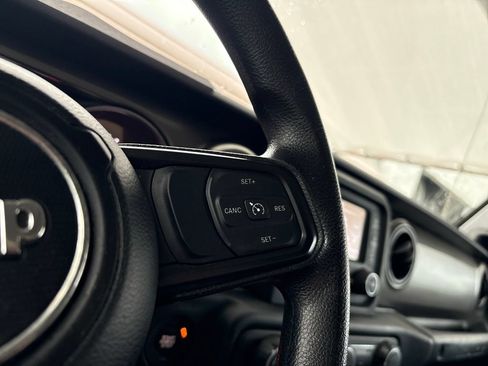 Used 2021 Jeep Wrangler Unlimited Sport AWD/4WD image 21