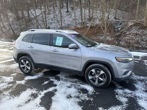 Used 2019 Jeep Cherokee Limited w/ Technology Group image 13