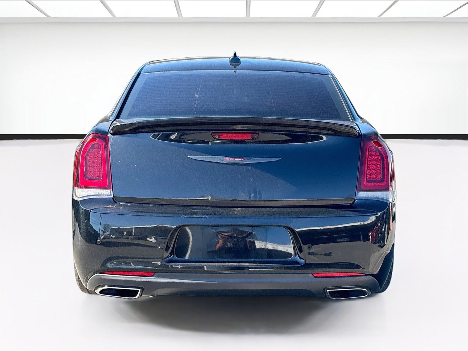 Used 2021 Chrysler 300 S w/ S Model Appearance Package RWD image 5