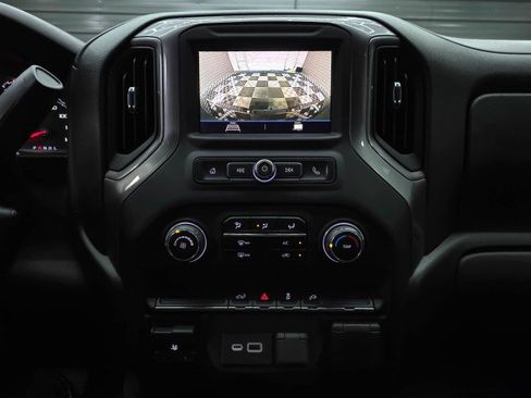 Used 2022 Chevrolet Silverado 2500 Custom w/ Custom Convenience Package AWD/4WD image 26