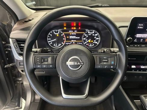Used 2023 Nissan Rogue SV AWD/4WD image 25