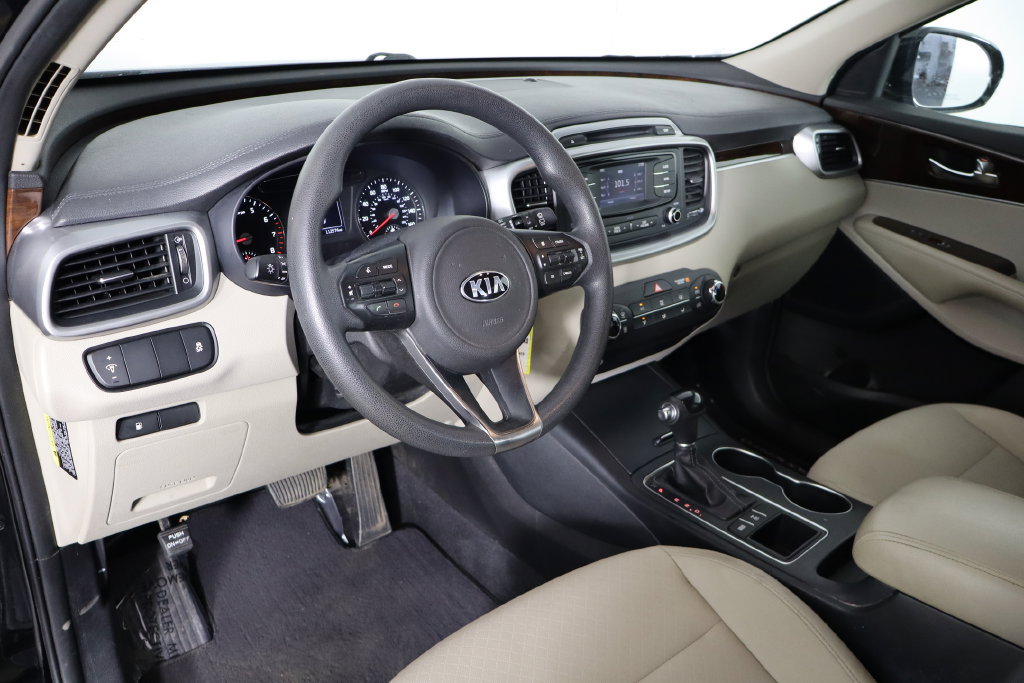 Used 2016 Kia Sorento AWD image 23