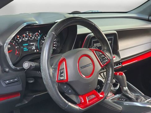 Used 2018 Chevrolet Camaro SS image 10