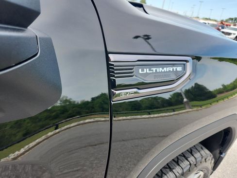 Used 2026 GMC Sierra 1500 Denali Ultimate AWD/4WD image 7