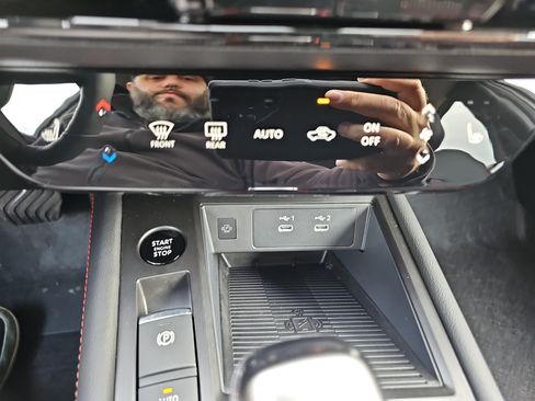 New 2026 Nissan Kicks SR w/ SR Premium Package image 28