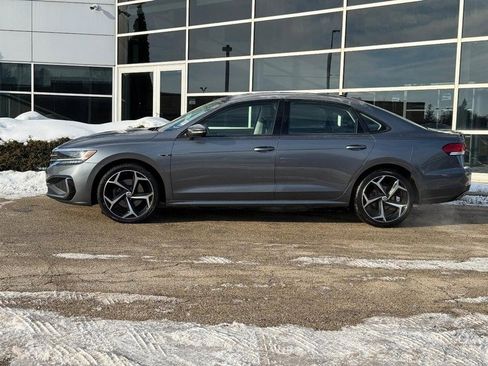 Used 2020 Volkswagen Passat 2.0T R-Line image 6