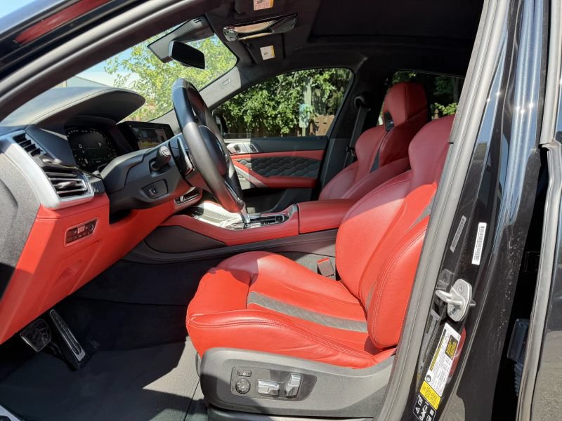 Used 2021 BMW X6 M Competition AWD/4WD image 12