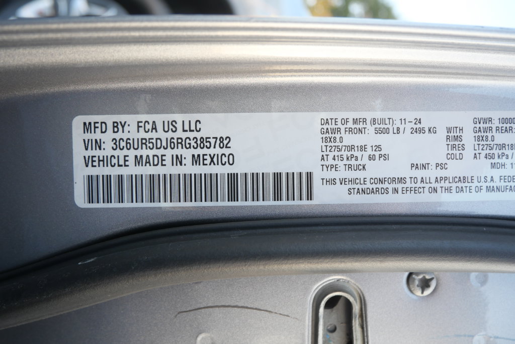 Used 2024 RAM 2500 Big Horn w/ Sport Appearance Package AWD/4WD image 30