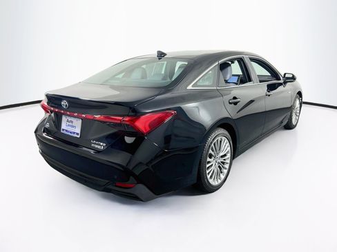 Used 2019 Toyota Avalon Limited w/ Advanced Safety Package FWD image 5