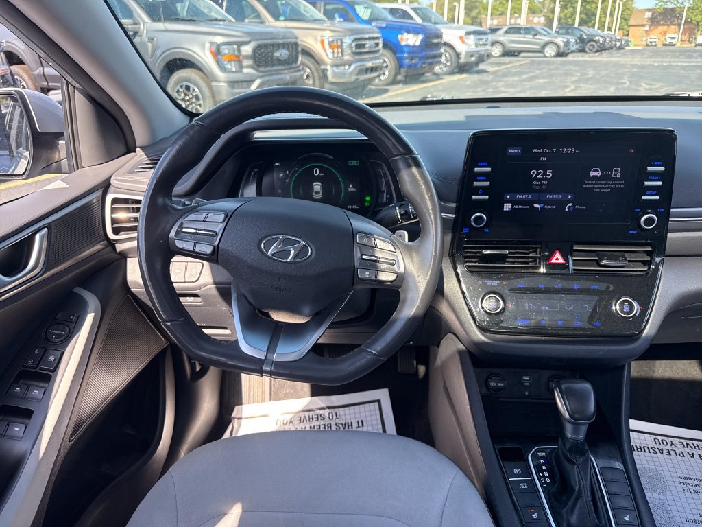 Used 2022 Hyundai Ioniq SEL FWD image 19