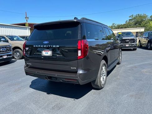 New 2026 Ford Expedition Max Active RWD image 5