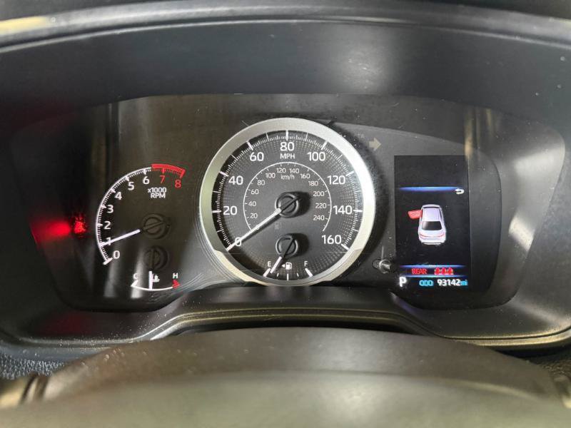 Used 2021 Toyota Corolla LE FWD image 14