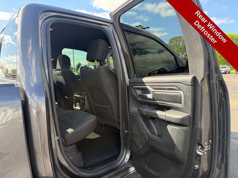 Used 2022 RAM 1500 Big Horn AWD/4WD image 37