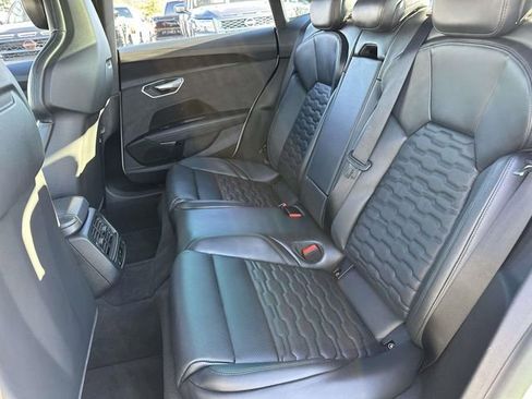 Used 2023 Audi e-tron GT Prestige image 16