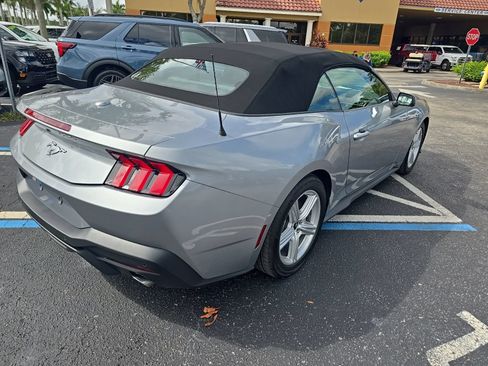 Used 2026 Ford Mustang Premium RWD image 4