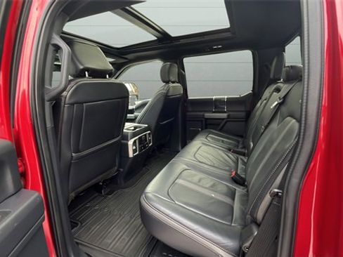 Used 2022 Ford F350 Platinum w/ FX4 Off-Road Package image 36