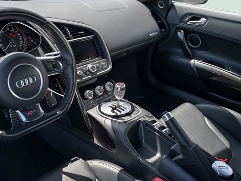 Used 2015 Audi R8 V10 AWD/4WD image 31