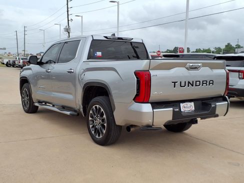 Used 2022 Toyota Tundra Limited w/ Power Package AWD/4WD image 2