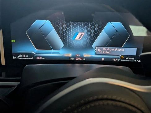 New 2026 BMW X5 xDrive50e image 9