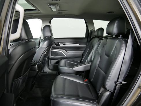 Used 2022 Kia Telluride S AWD/4WD image 16