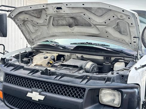 Used 2004 Chevrolet Express 3500 w/ School Bus Package RWD image 82