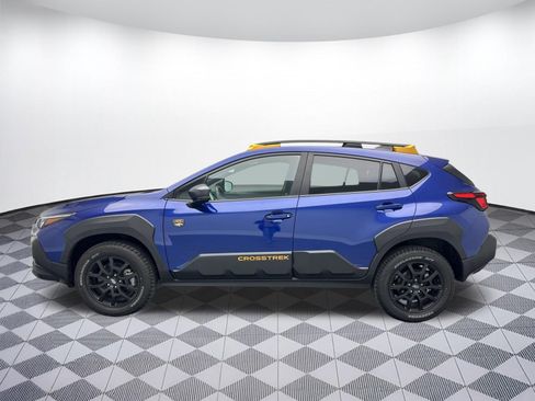 Used 2025 Subaru Crosstrek 2.5i Wilderness AWD/4WD image 2