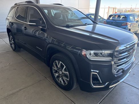 Used 2020 GMC Acadia SLE w/ Driver Convenience Package image 3