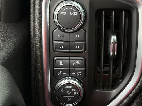 Used 2021 GMC Sierra 1500 AT4 w/ AT4 Premium Package AWD/4WD image 21