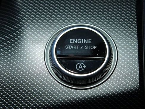 Used 2025 Mercedes-Benz C 43 AMG 4MATIC Sedan image 30