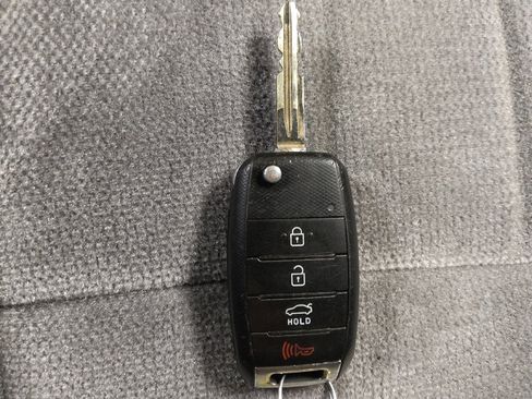 Used 2018 Kia Forte LX FWD image 32