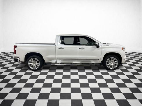 Certified 2023 Chevrolet Silverado 1500 High Country w/ Technology Package image 2