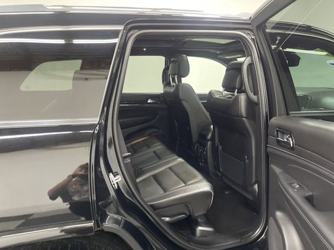 Used 2021 Jeep Grand Cherokee Overland image 21