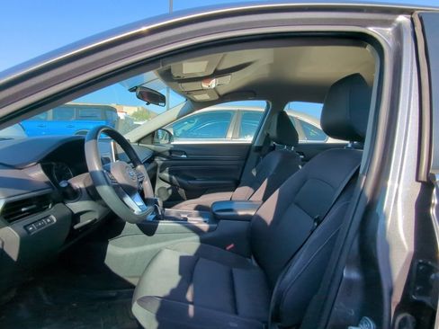 Used 2020 Nissan Altima 2.5 S FWD image 6