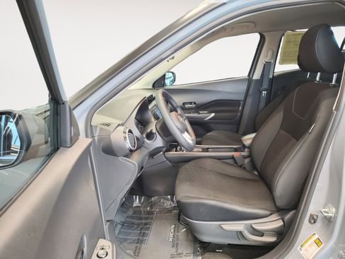 Used 2023 Nissan Kicks SV image 23