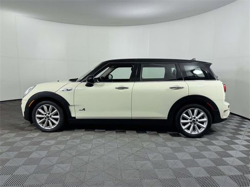 Used 2019 MINI Cooper Clubman S w/ Premium Package image 11
