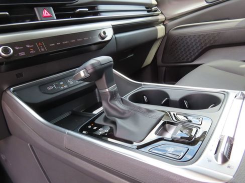 New 2026 Kia Carnival SX image 6