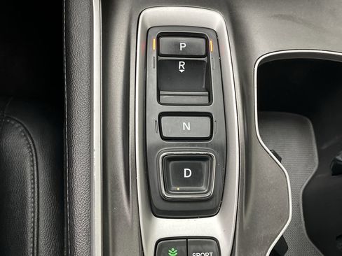 Used 2020 Honda Accord Touring image 25