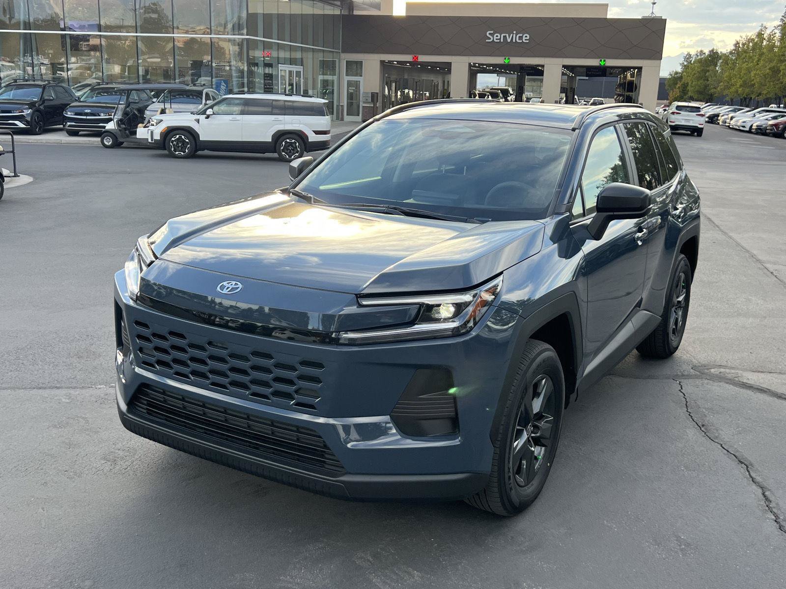Used 2026 Toyota RAV4 LE AWD/4WD image 10