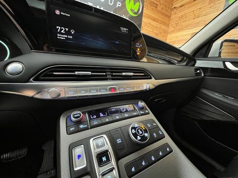 Used 2022 Hyundai Palisade Limited image 18