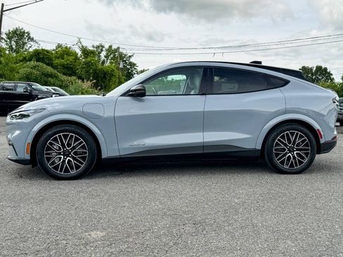 Used 2025 Ford Mustang Mach-E Premium AWD/4WD image 6