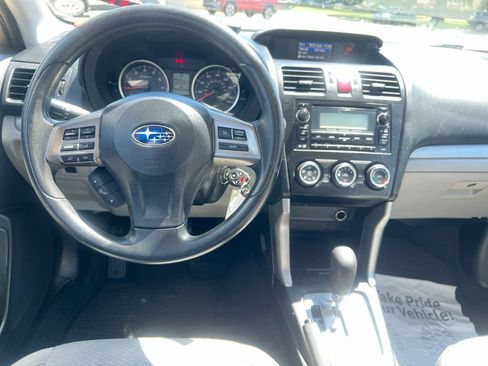 Used 2015 Subaru Forester 2.5i AWD/4WD image 11