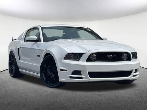 Used 2014 Ford Mustang GT Premium w/ GT Track Package RWD image 2