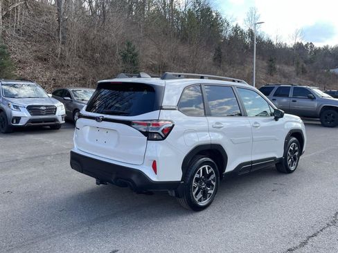 Certified 2025 Subaru Forester Premium w/ Convenience Package #2 image 5